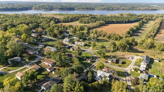 3438 NE Twin Lake View Drive NE, North Liberty, IA 52317