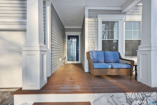 909 Tillinghast Drive 909, Oxford, CT 06478