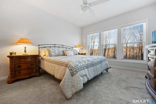 909 Tillinghast Drive 909, Oxford, CT 06478