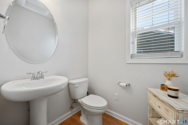 909 Tillinghast Drive 909, Oxford, CT 06478