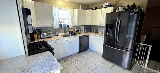 99 Evan Road, Warwick, NY 10990