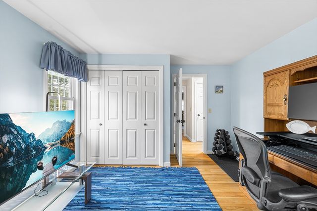 175 Old Post Rd, Barnstable, MA 02632