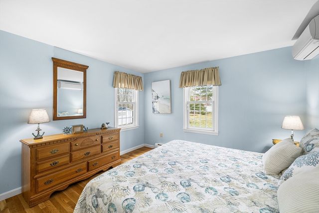 175 Old Post Rd, Barnstable, MA 02632
