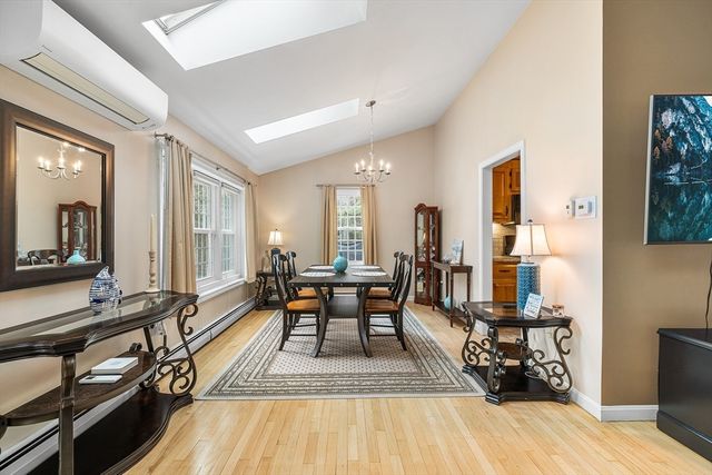 175 Old Post Rd, Barnstable, MA 02632