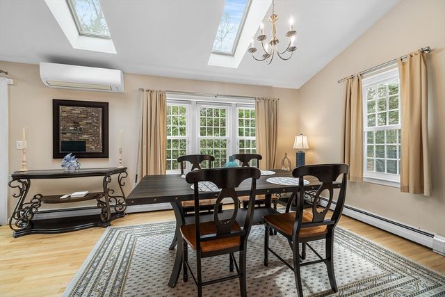 175 Old Post Rd, Barnstable, MA 02632