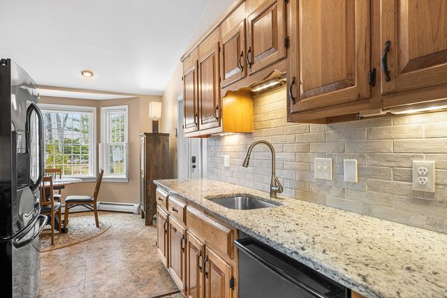 175 Old Post Rd, Barnstable, MA 02632