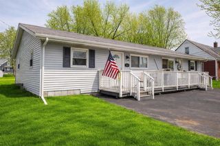 210 W Locust Street, Three Oaks, MI 49128