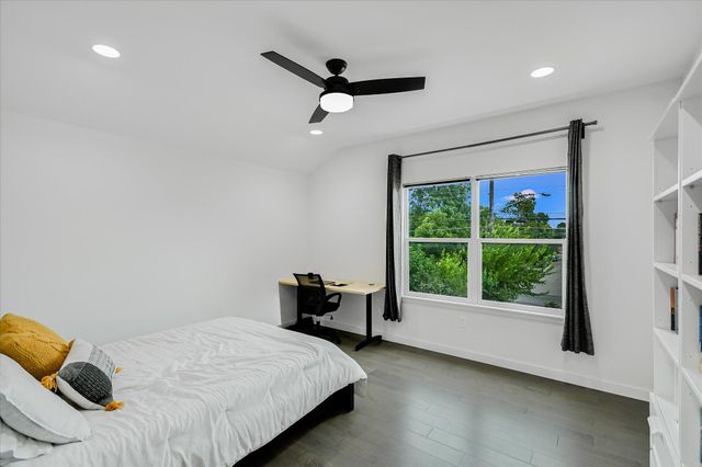 2414 E Martin Luther King Jr BLVD A, Austin, TX 78702