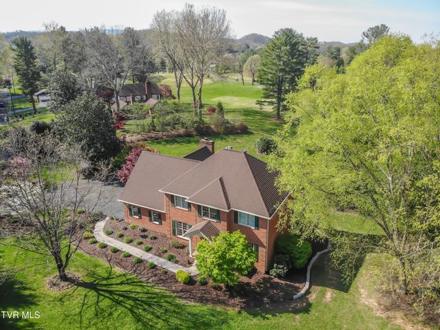 64 Fairway Drive, Bristol, TN 37620