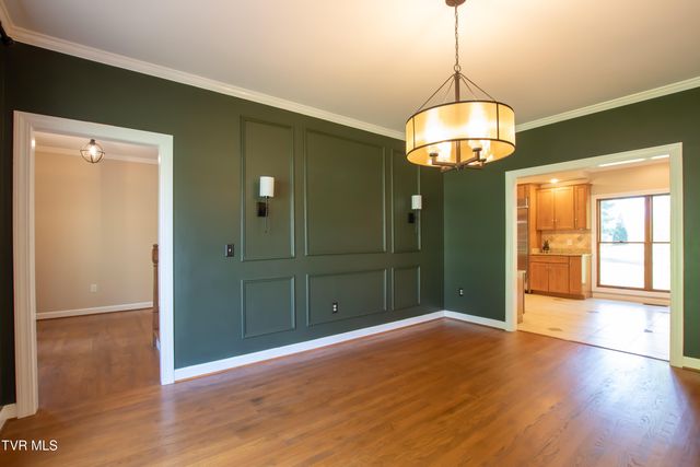 64 Fairway Drive, Bristol, TN 37620