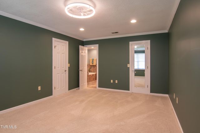 64 Fairway Drive, Bristol, TN 37620