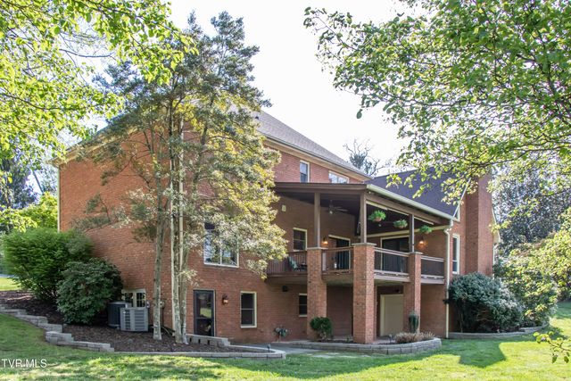 64 Fairway Drive, Bristol, TN 37620
