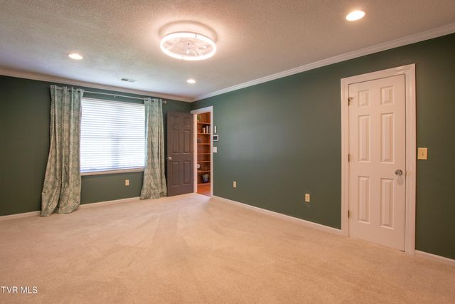 64 Fairway Drive, Bristol, TN 37620