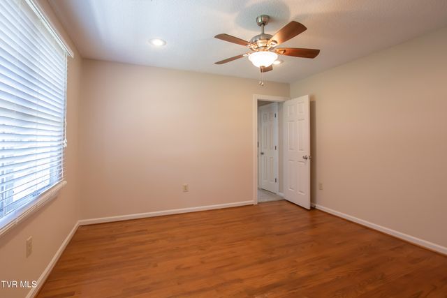 64 Fairway Drive, Bristol, TN 37620