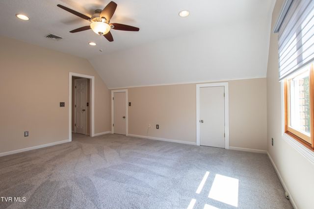 64 Fairway Drive, Bristol, TN 37620