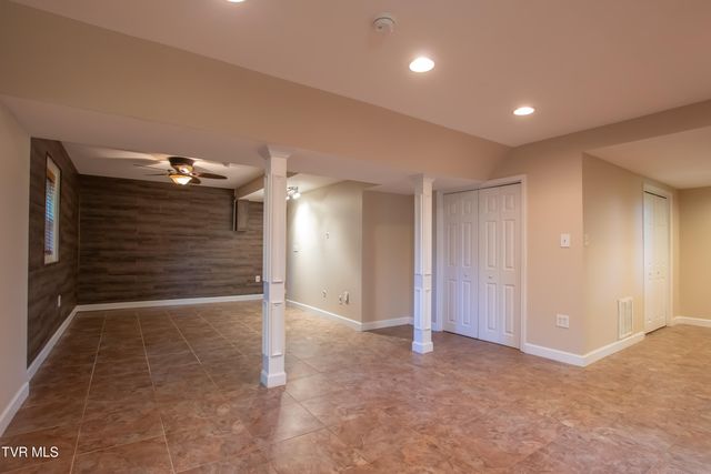 64 Fairway Drive, Bristol, TN 37620