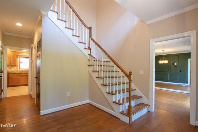 64 Fairway Drive, Bristol, TN 37620