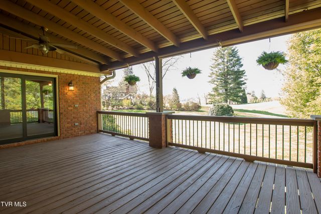 64 Fairway Drive, Bristol, TN 37620