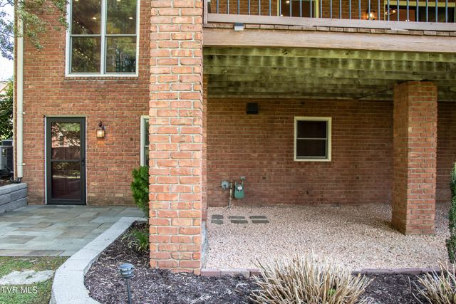 64 Fairway Drive, Bristol, TN 37620