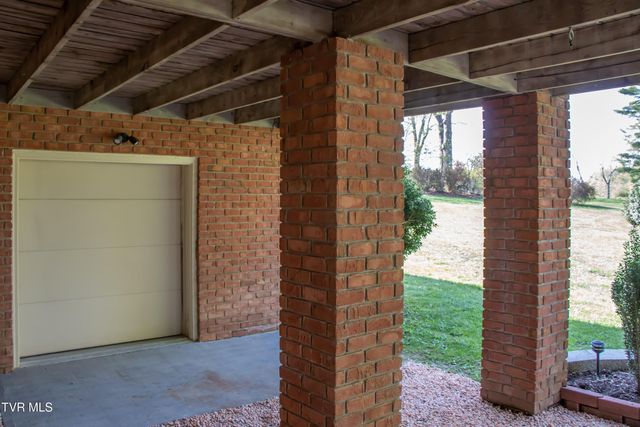 64 Fairway Drive, Bristol, TN 37620