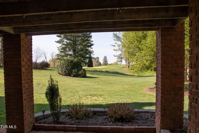 64 Fairway Drive, Bristol, TN 37620
