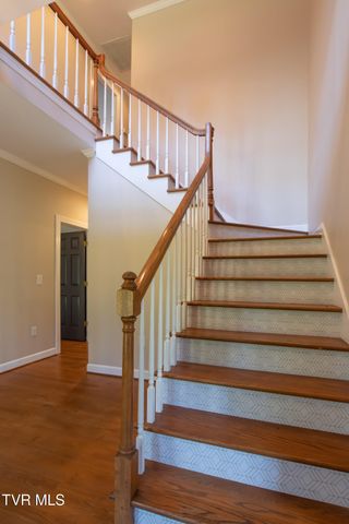 64 Fairway Drive, Bristol, TN 37620