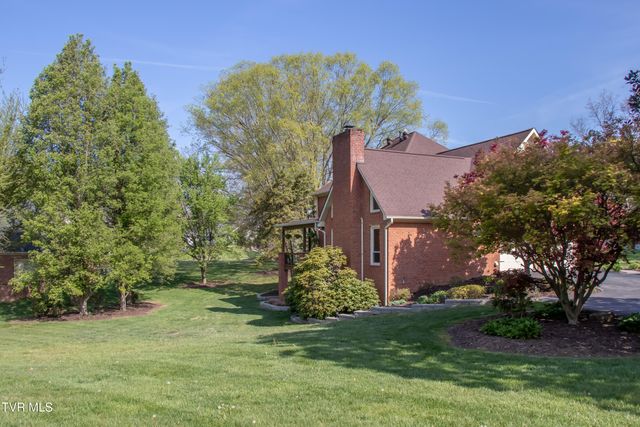 64 Fairway Drive, Bristol, TN 37620