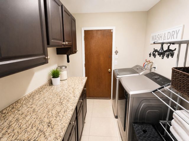 10601 NW 7TH Place, Coral Springs, FL 33071