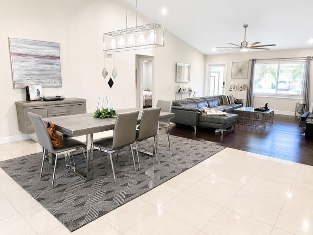 10601 NW 7TH Place, Coral Springs, FL 33071