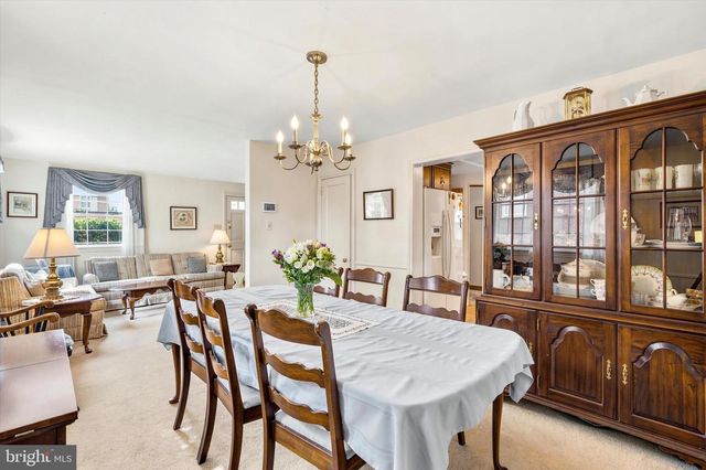 204 FLINTLOCK RD, Drexel Hill, PA 19026