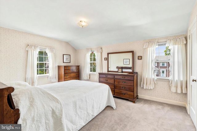 204 FLINTLOCK RD, Drexel Hill, PA 19026