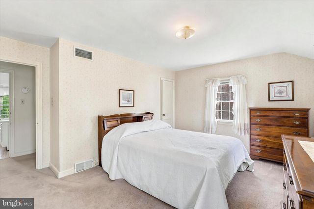 204 FLINTLOCK RD, Drexel Hill, PA 19026