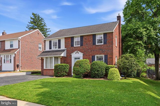 204 FLINTLOCK RD, Drexel Hill, PA 19026