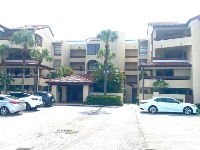 8830 SW 123rd Ct I305, Miami, FL 33186