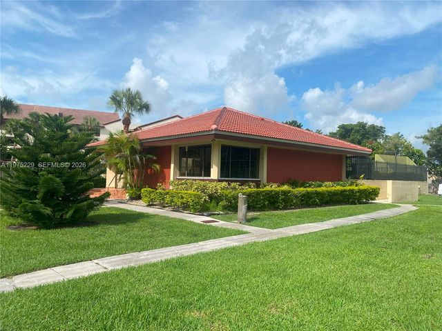 8830 SW 123rd Ct I305, Miami, FL 33186