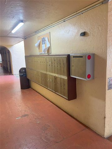 8830 SW 123rd Ct I305, Miami, FL 33186