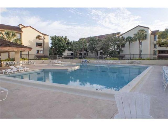 8830 SW 123rd Ct I305, Miami, FL 33186