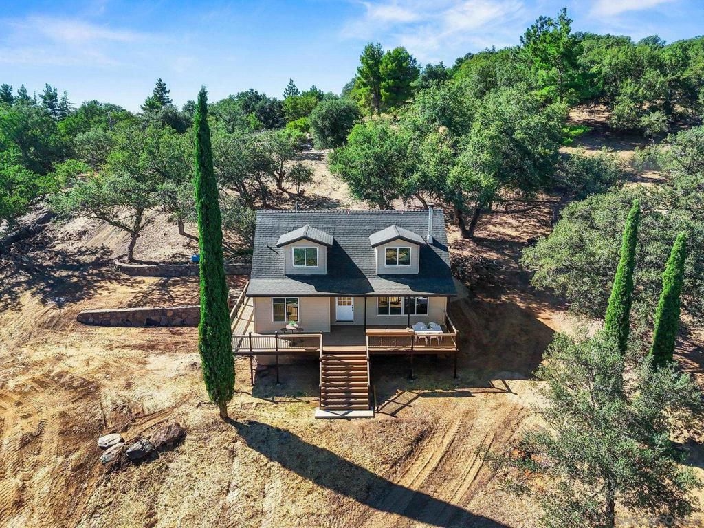 Image 14 of property listing at 4651 Eagle Peak Rd, Julian, CA 92036