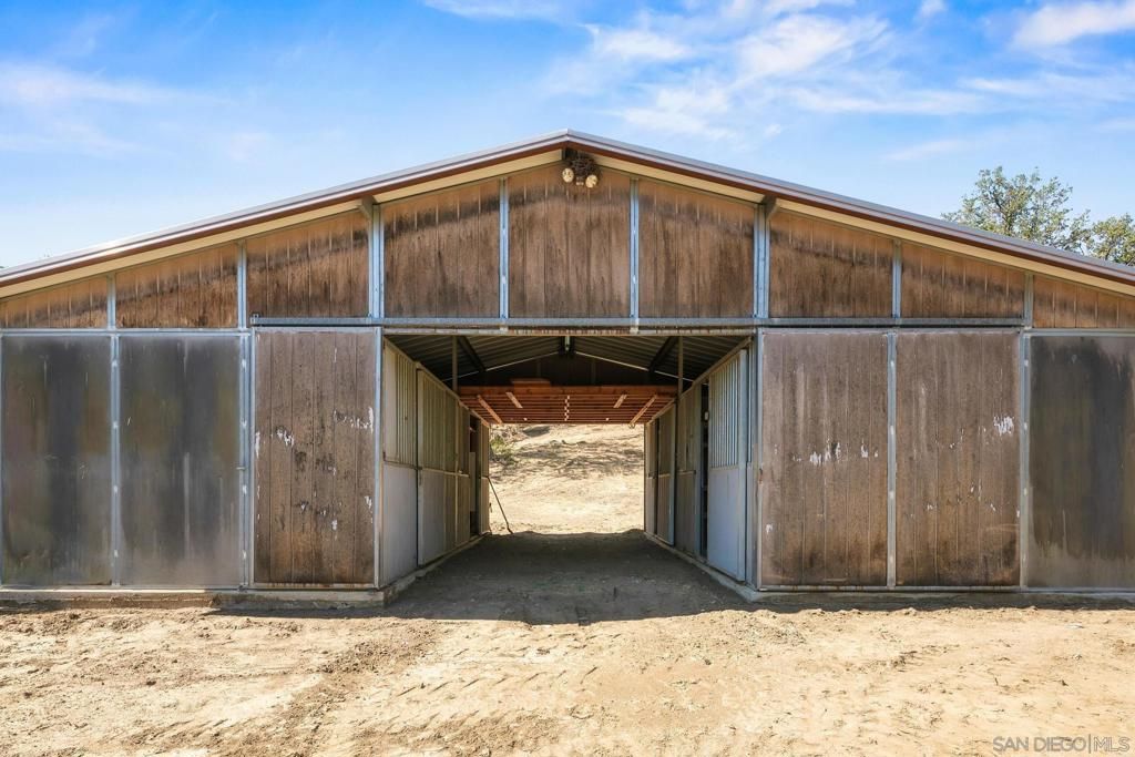 Image 7 of property listing at 4651 Eagle Peak Rd, Julian, CA 92036