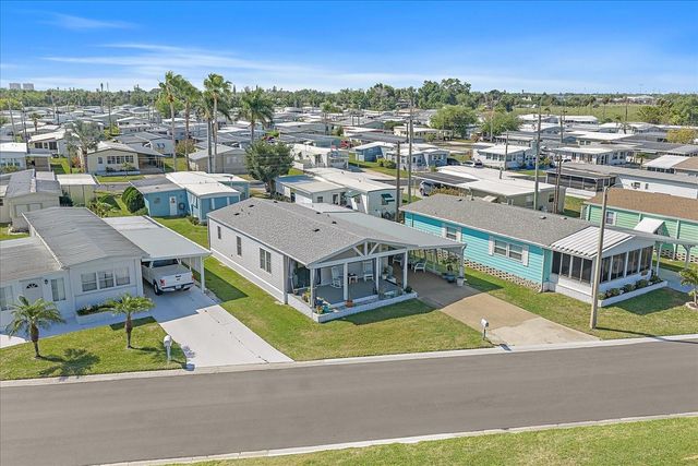 137 LAKEVIEW DRIVE 137, Palmetto, FL 34221