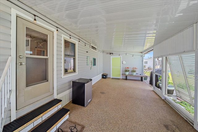 137 LAKEVIEW DRIVE 137, Palmetto, FL 34221