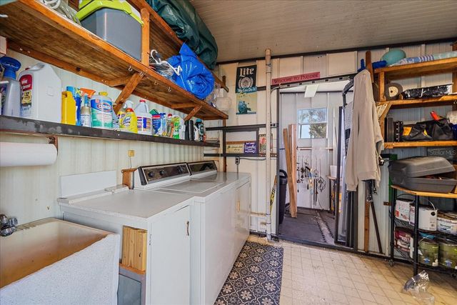 137 LAKEVIEW DRIVE 137, Palmetto, FL 34221