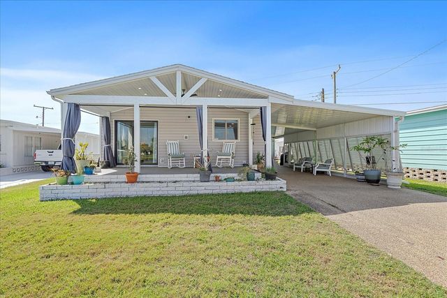 137 LAKEVIEW DRIVE 137, Palmetto, FL 34221