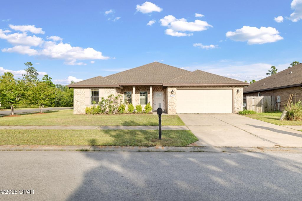 2307 Dragonfly Lane, Panama City, FL 32405