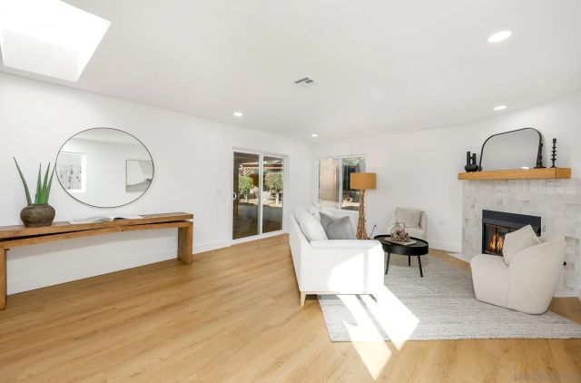 10935 Avenida Del Gato, San Diego, CA 92126