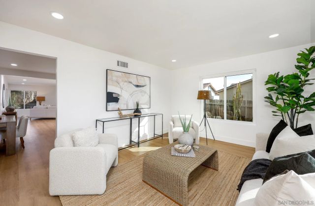 10935 Avenida Del Gato, San Diego, CA 92126