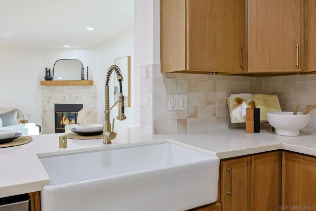 10935 Avenida Del Gato, San Diego, CA 92126