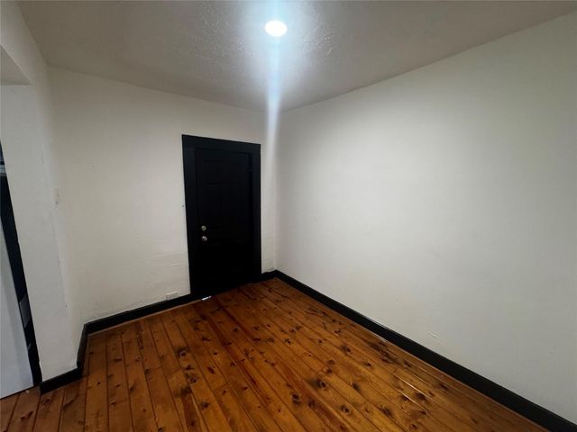 1504 Luzon Street A, Houston, TX 77009