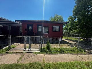 1504 Luzon Street A, Houston, TX 77009