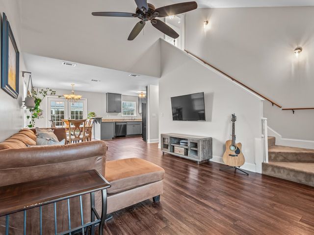 99 Cochise Street, Crawfordville, FL 32327